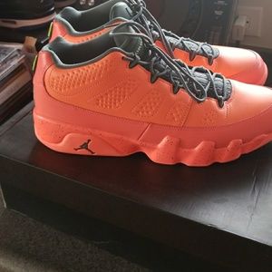 Air Jordan 9 Retro low